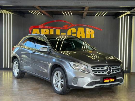 MERCEDES-BENZ GLA 200 1.6 CGI FLEX ADVANCE 7G-DCT